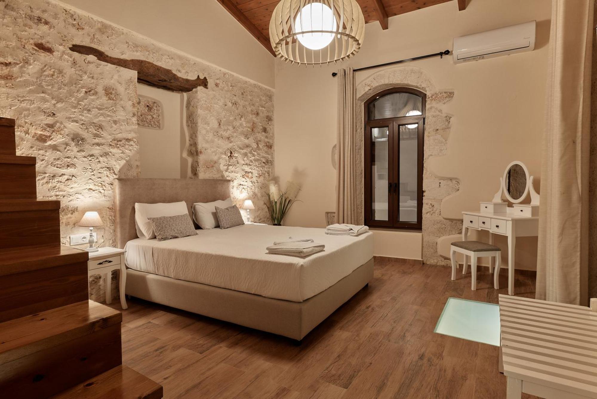 Stone Villa With Swimming Pool-Bbq! Melidhónion エクステリア 写真