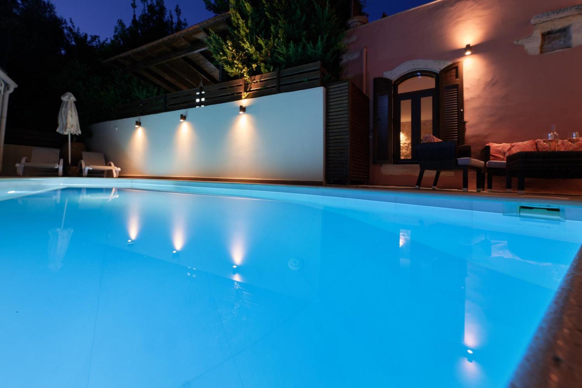 Stone Villa With Swimming Pool-Bbq! Melidhónion エクステリア 写真